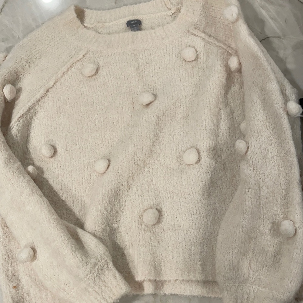 Aerie sweater with pom pom detail. Size medium. Cream color